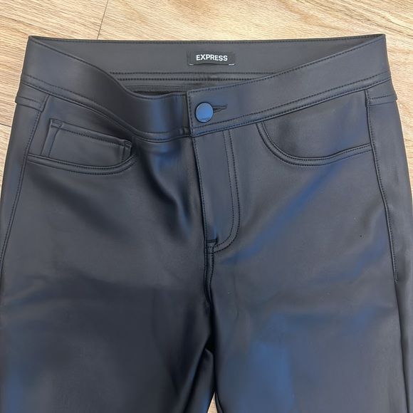 Vegan leather leggings - Picture 4 of 7